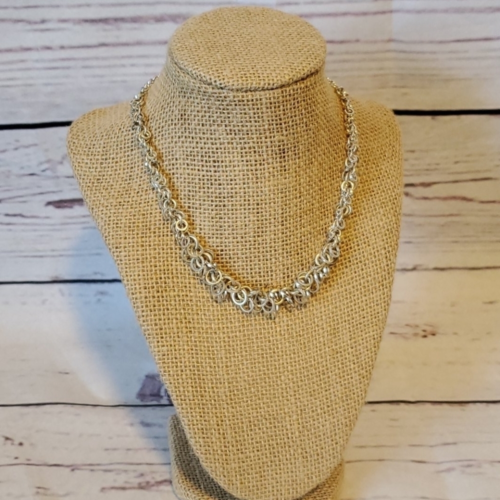 Avon Silver Necklace - Picture 4 of 5